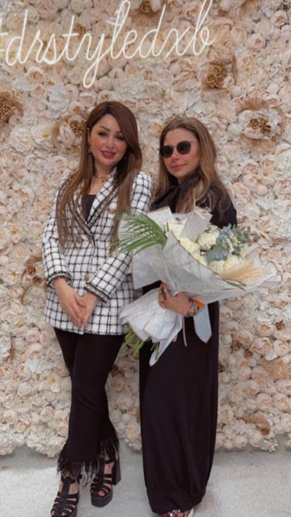 سارة دونداراوي سارة دونداراوي